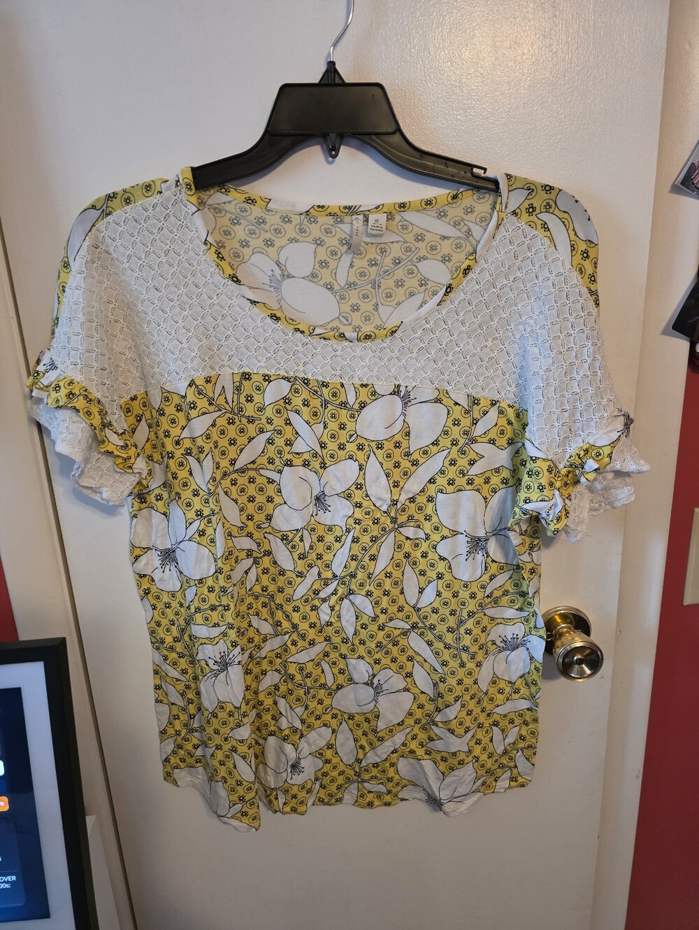 Cato Short Sleeved Floral Top Size XL